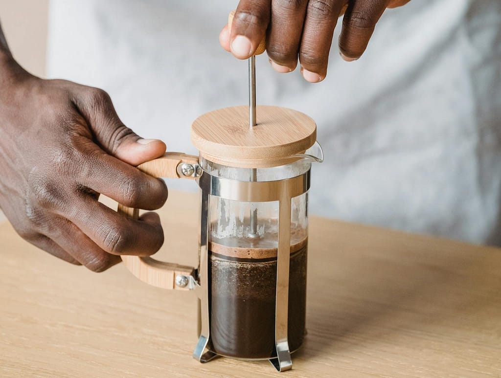 How to Make Cold Brew with French Press: Quick and Easy 1 Man Making Coffee Using the French Press
